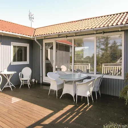 Three-bedroom Holiday In