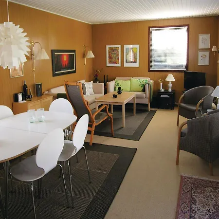 Three-bedroom Holiday In